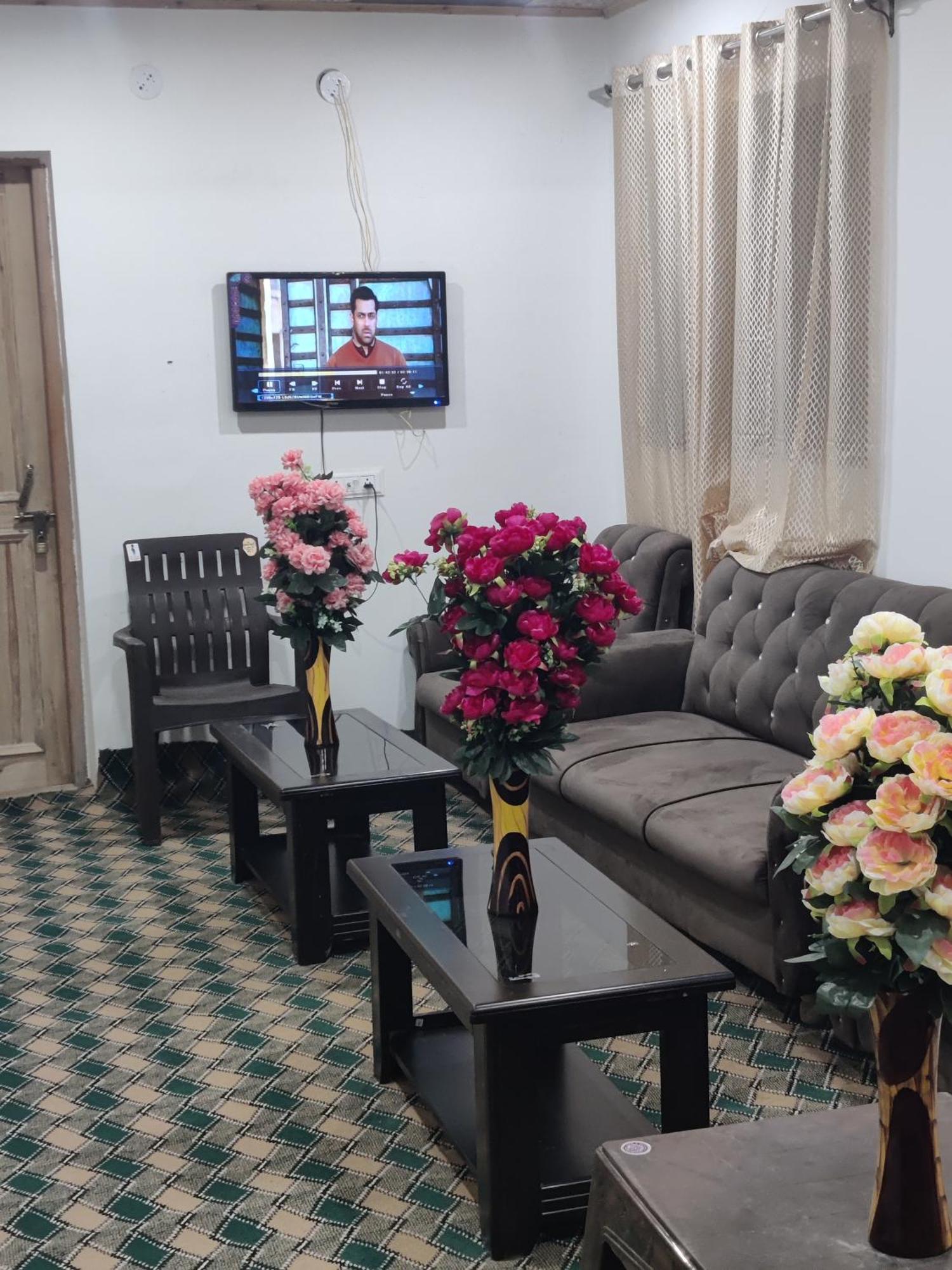 Konka Guest House Padam Kültér fotó